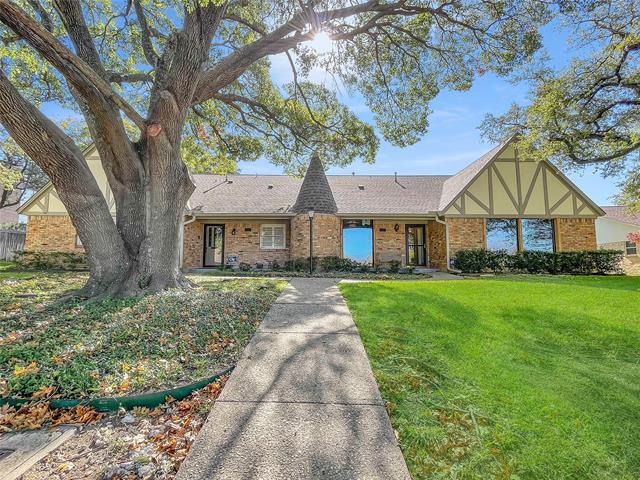 Foto principal - 7608 Meadow Oaks Dr