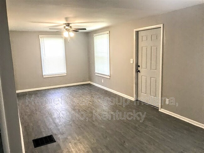 Foto del edificio - 2303 W Oak St