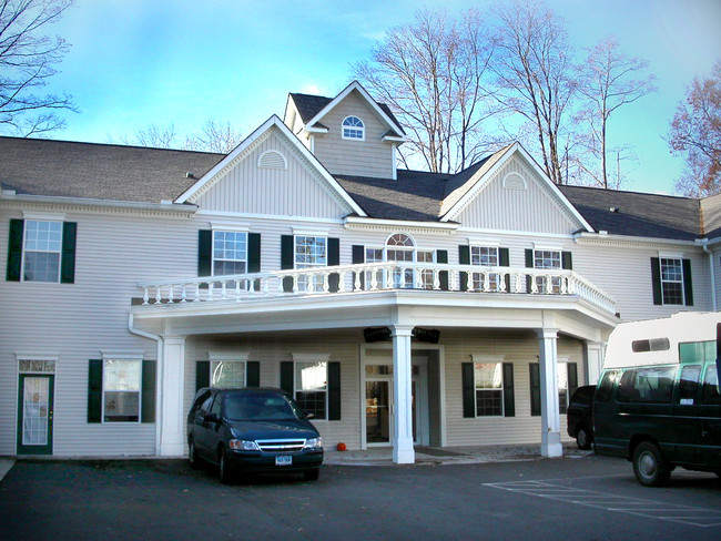 Building Photo - Heritage Square