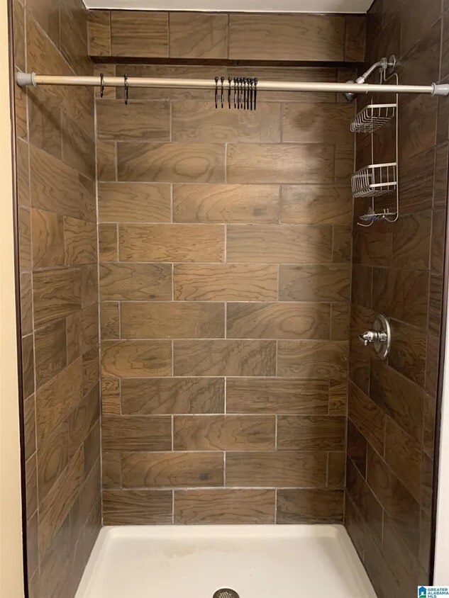 Foto del edificio - 2203 Golf Course Rd