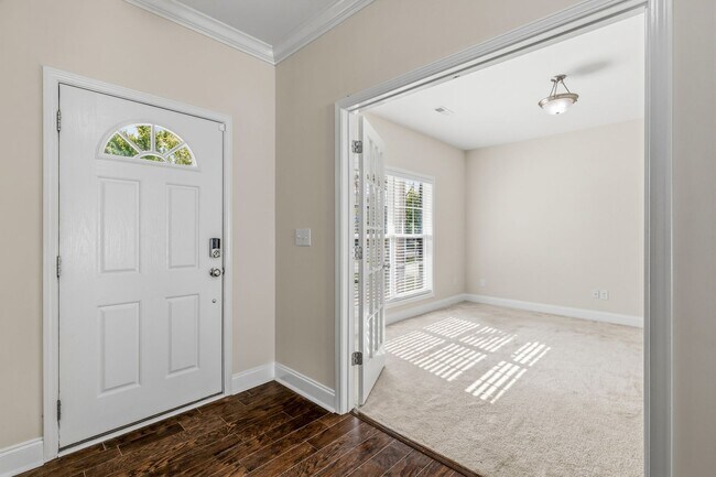 Foto del edificio - 5 Bedrooms in the heart of Summerfield!