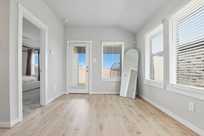 Foto del edificio - 7514 Rainham Valley Ln