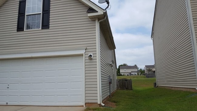 Foto del edificio - 3855 Thornaby Cir