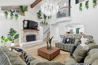 Building Photo - 2831 Rosewood Blvd