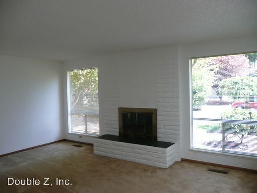 Building Photo - 7924 Onyx Ct SW
