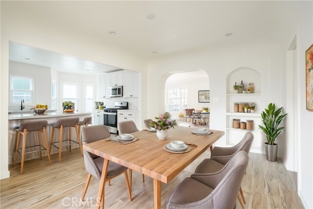 Foto principal - 740 S Stanley Ave