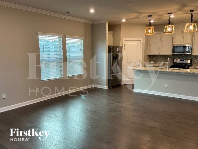 Building Photo - 11917 Silverheel Ln