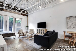 Foto del edificio - 1115 S Alamo St