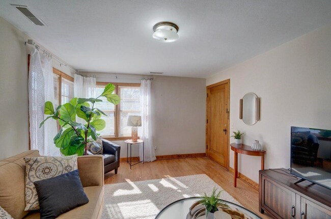 Foto del edificio - 2632 Stevens St