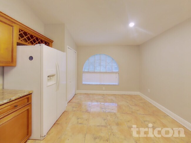 Foto del edificio - 1549 Firewheel Dr