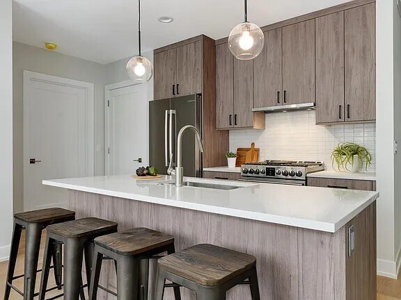 Foto del edificio - 3208 N Southport Ave