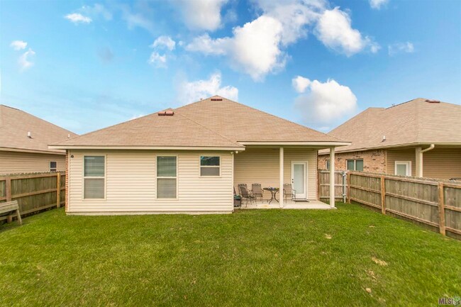 Foto del edificio - 42598 Baystone Ave