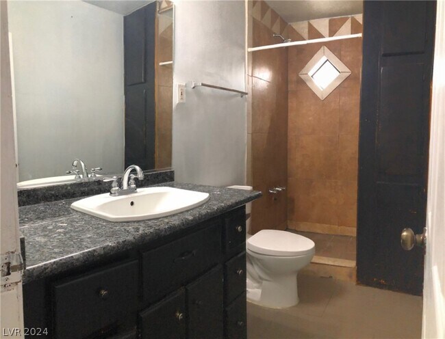 Foto del edificio - 2109 Poplar Ave