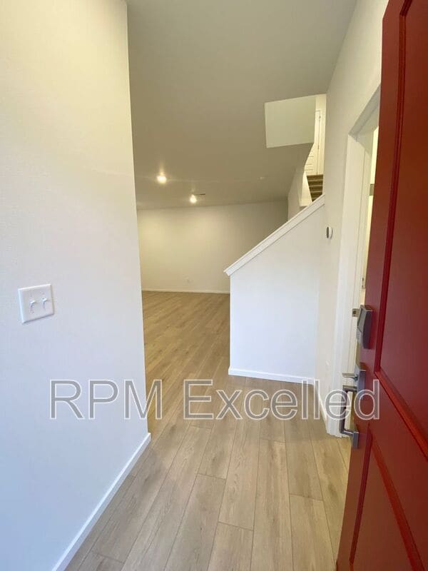 Building Photo - 14539 203rd Ave E