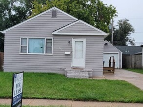 Building Photo - 3537 3rd Ave