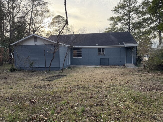 Building Photo - 3513 Le Bron Rd