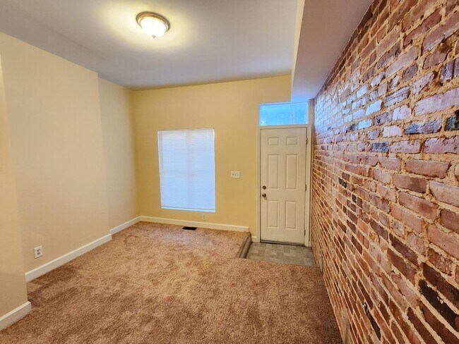 Building Photo - 201 N Ellwood Ave