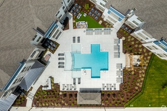 Pool - Vintage Northcreek