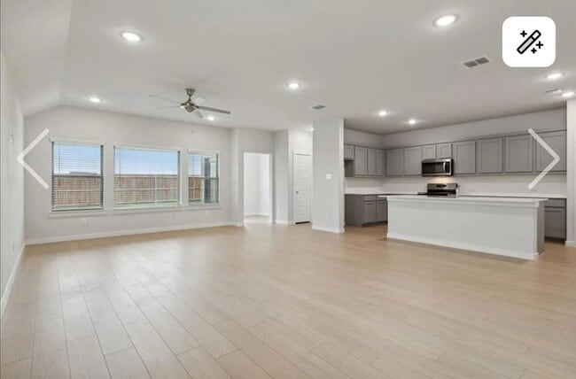 Building Photo - 361 Silver Spgs Ln