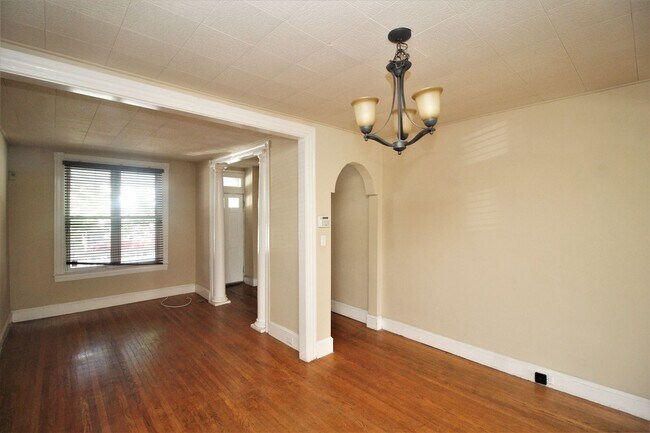Foto del edificio - Updated 3bd/2ba Hampden Rowhome w/ CAC, W/...