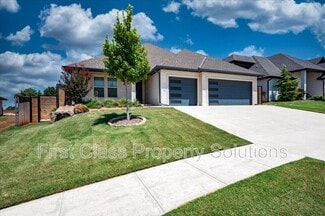 Building Photo - 7317 NW 159th Terrace