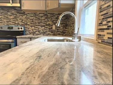 Building Photo - 56 Valley Ave