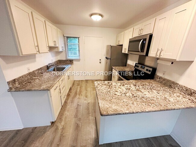 Building Photo - 98-1393-1393 Hinu Pl