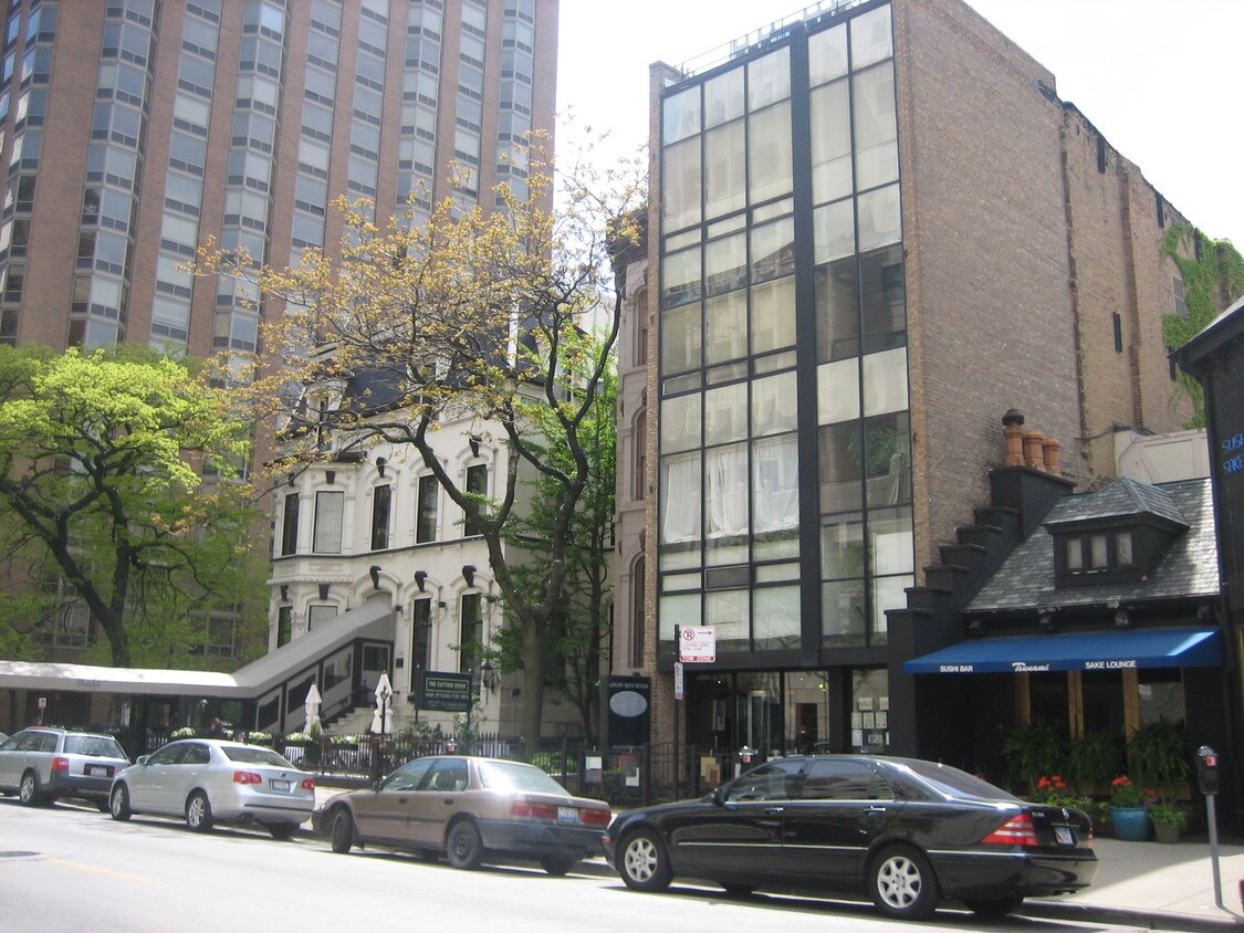 Foto del edificio - 1156 N Dearborn St