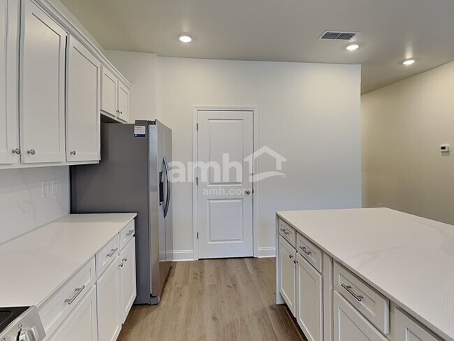 Foto del edificio - 3018 Ansley Place Rd