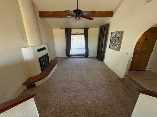 Foto del edificio - Spacious single family home in Bakersfield - Schedule your tour now!