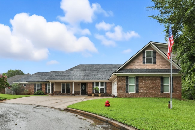 Building Photo - 131 Rock Ct