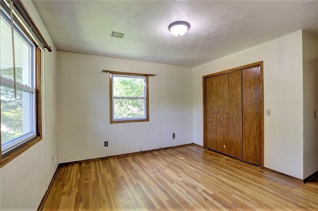 Foto del edificio - 6404 Camp Phillips Rd