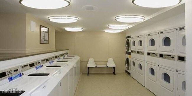 Foto del edificio - 4316 47th St