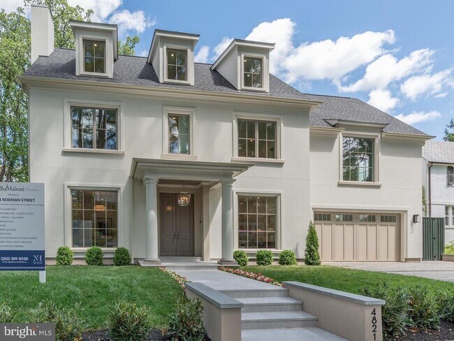 Foto del edificio - 4821 Rodman St NW