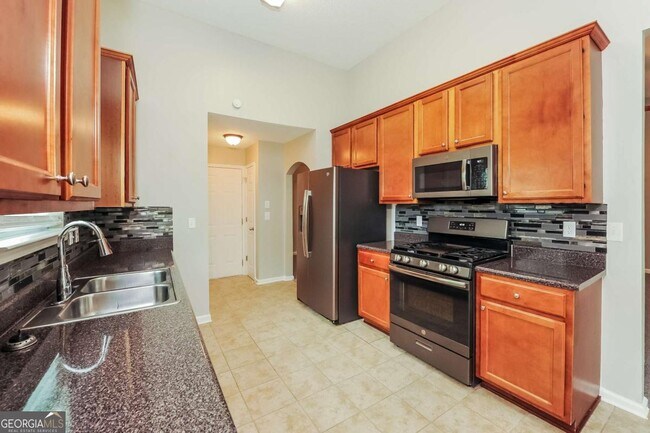 Building Photo - 246 Augusta Woods Dr