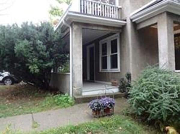Building Photo - 19 Linden Ave