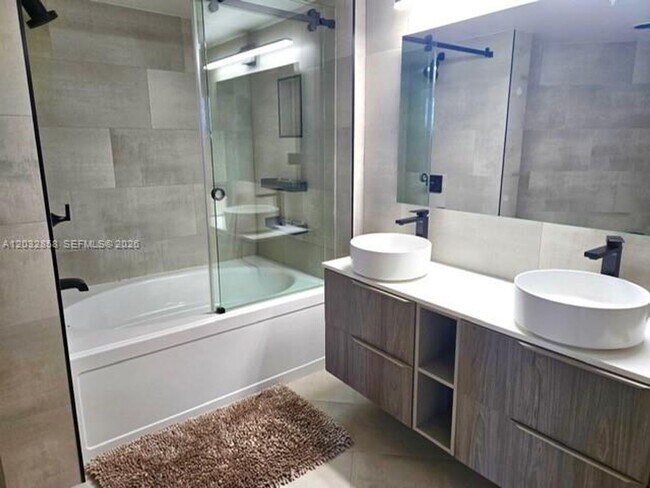 Building Photo - 2080 S Ocean Dr