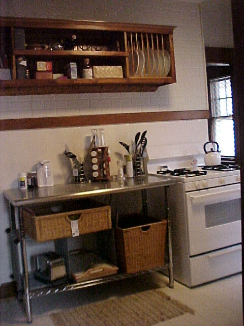Mesa de preparación para chefs, para su uso en la cocina. - 5429 W Cherry St