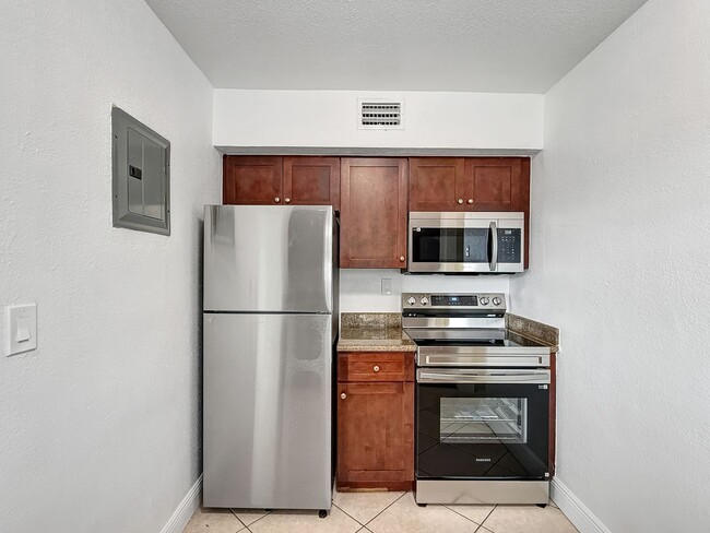 Foto del edificio - 8475 SW 94th St