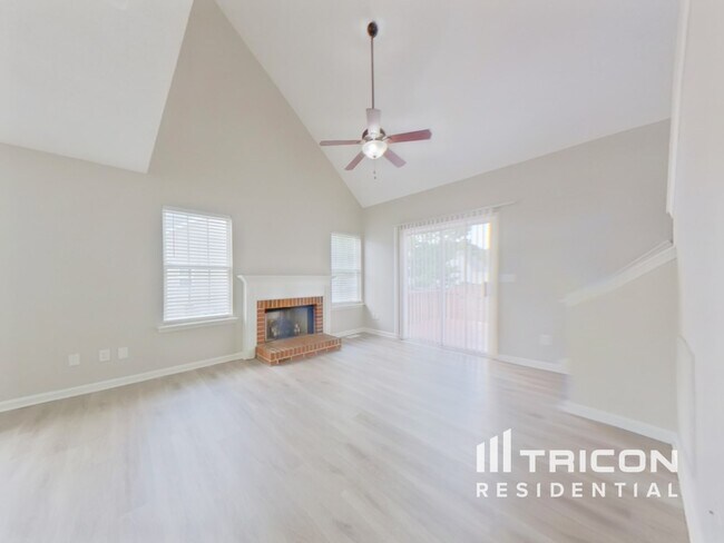Foto del edificio - 118 Saddlemount Ln