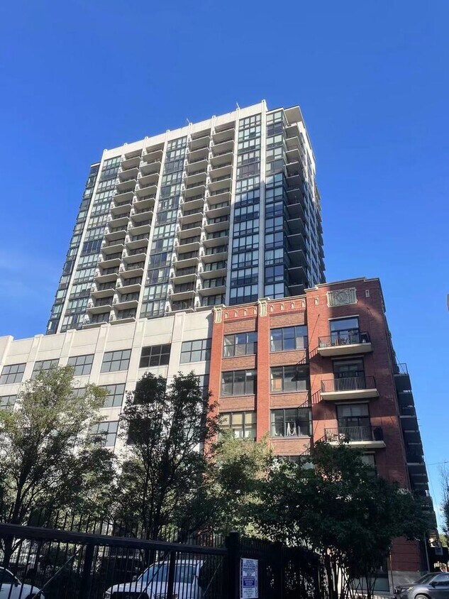 Foto principal - 210 S Desplaines St