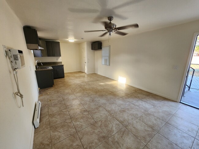 Building Photo - 2118 Elmyra Ave