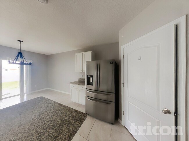 Building Photo - 9013 Pinales Wy