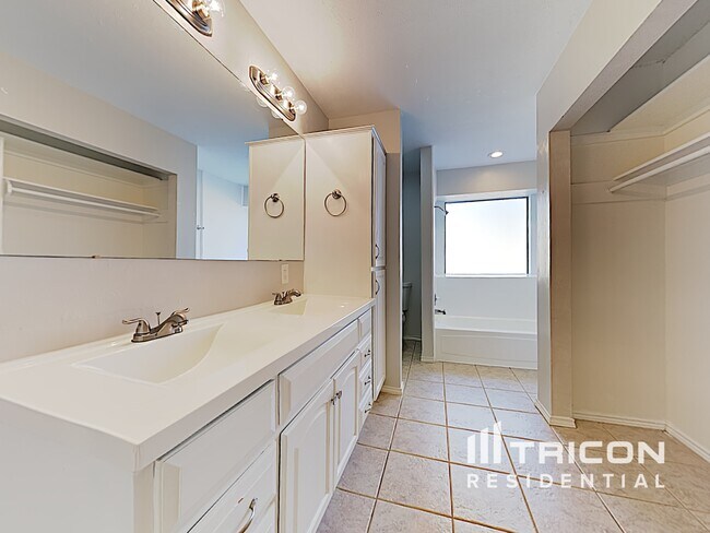 Foto del edificio - 2608 Poplar Spring Rd