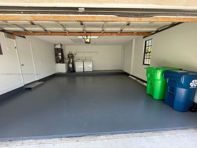 Photo - 15972 E Wind Cir House