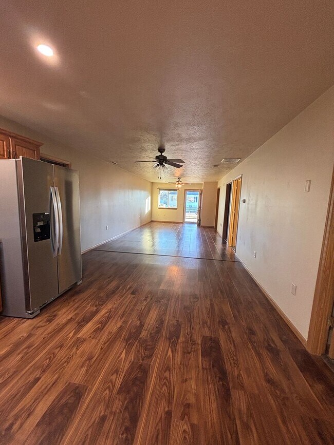 Foto del edificio - For Rent – 3 Bedroom | 1 Bathroom | Fully Fenced Yard