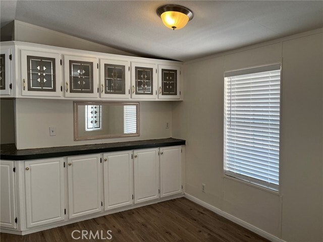 Foto del edificio - 22225 Ellis Ave