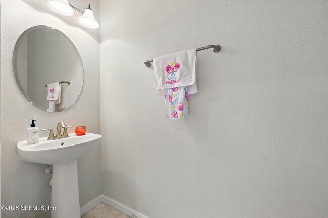 Foto del edificio - 13964 Berryview Rd
