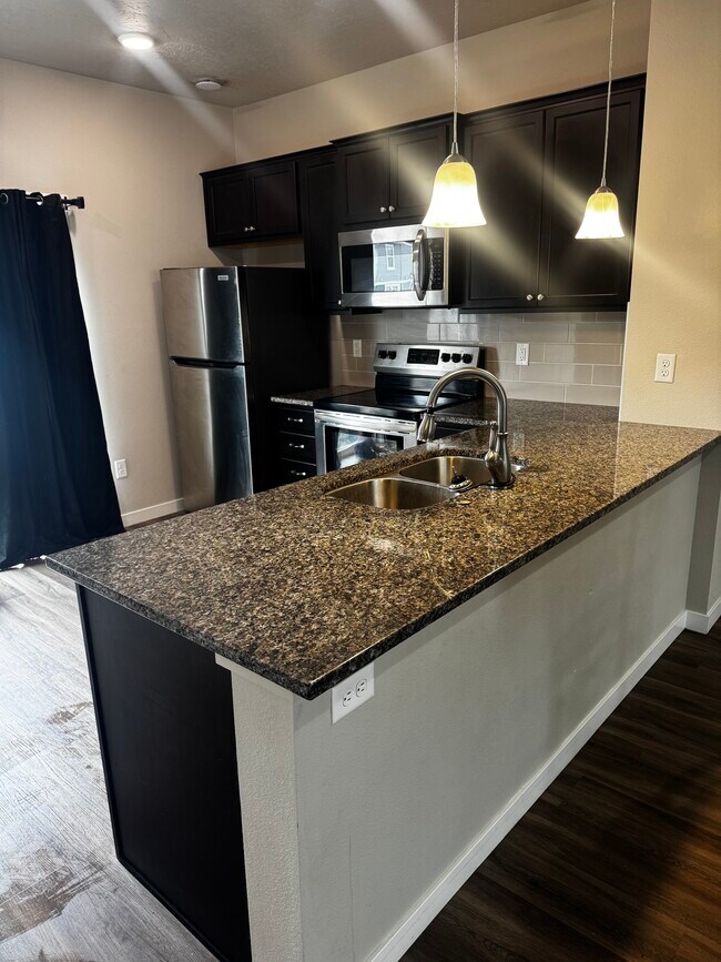 Foto del edificio - 5912 S Jessenia Ln