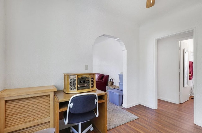 Building Photo - 2512 Butte St